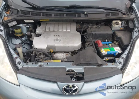 2010 Toyota Sienna Xle z USA, uszkodzony, nr VIN 5TDYK4CC2AS337620